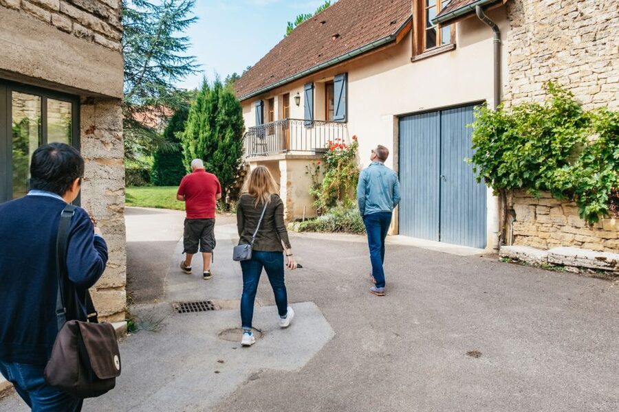 From Beaune: Burgundy Day Trip with 14 Wine Tastings - Clos de Vougeot and the Route des Grands Crus