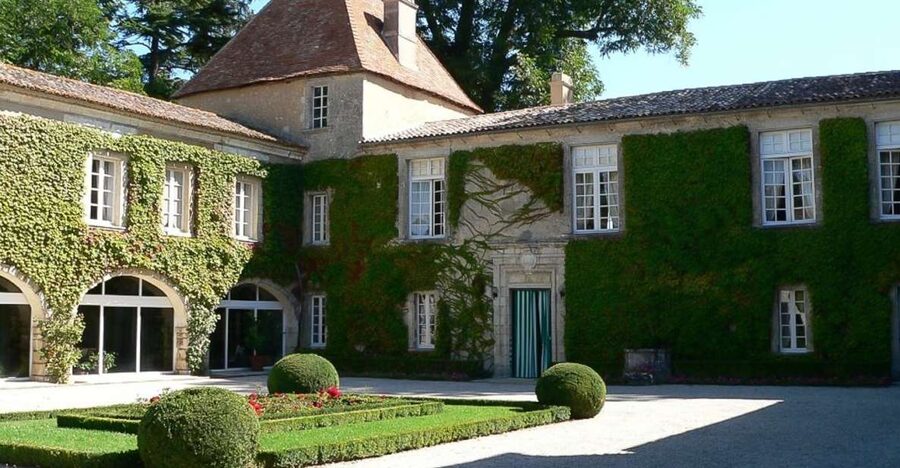 From Bordeaux: Full-Day Medoc Wine Tour - What the $259 price really covers