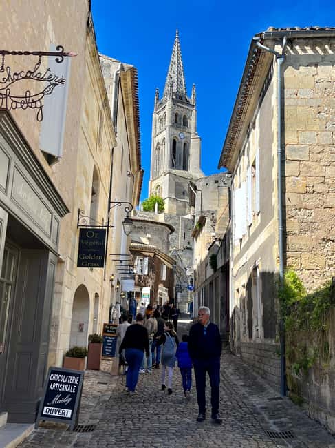 From Bordeaux: Saint-Emilion Guided Wine Tasting Tour - Why the guide matters so much