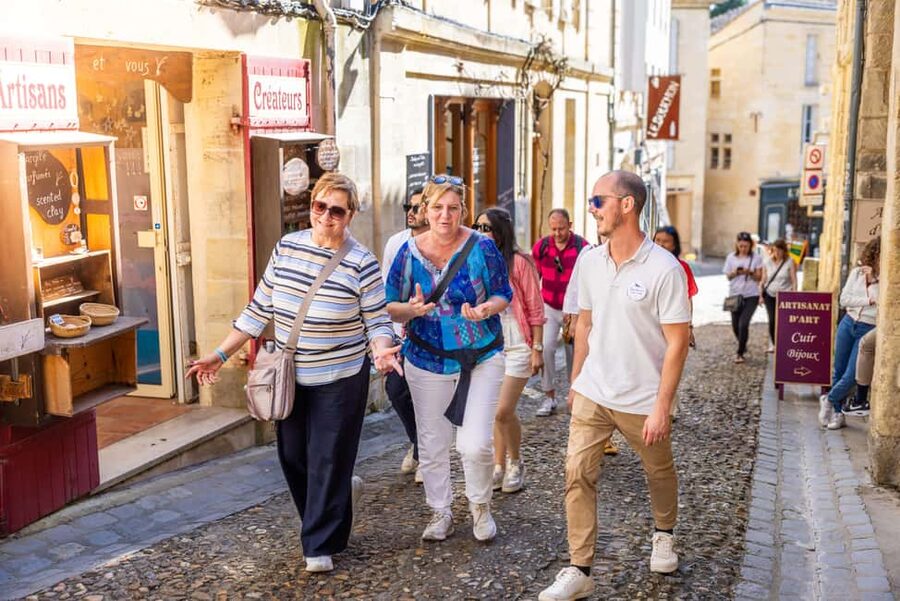 From Bordeaux: Saint-Emilion Guided Wine Tasting Tour - The first winery: learn how Bordeaux wine is made