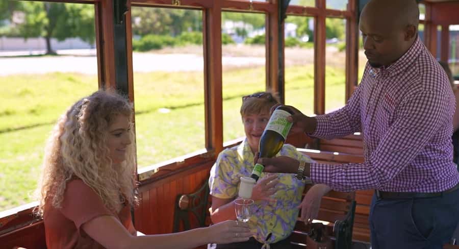 From Cape Town: Franschhoek Wine Tram Hop-on Hop-off - Timing, crowds, and the return trip