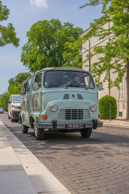 From Epernay : Champagne tasting with a vintage car - Aÿ-Champagne brings the wine region into focus