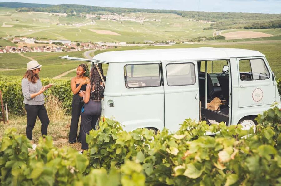 From Epernay : Champagne tasting with a vintage car - Sabrage adds a hands-on finish