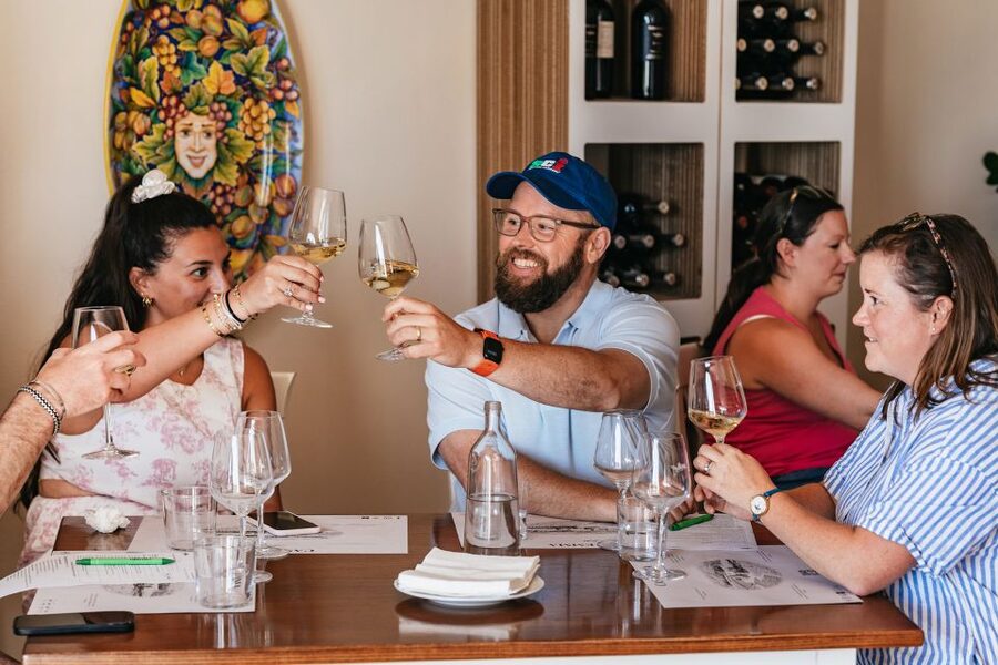 From Florence: Small Group Wine Tasting Tour to Tuscany - Meeting at Piazzale Montelungo