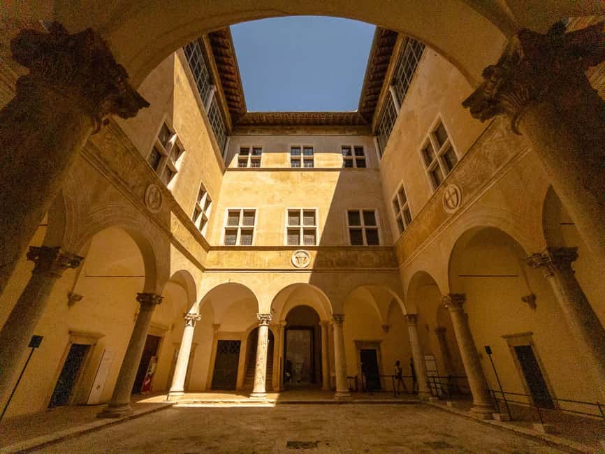 From Florence: Val D'Orcia Tour with Wine Tasting - Montepulciano and its steep medieval streets