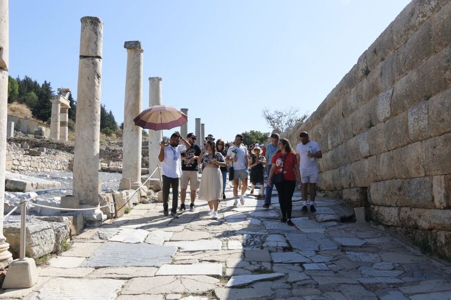 From Istanbul: Ephesus & Şirince Day Trip w/ Wine Tasting - Who should book this experience