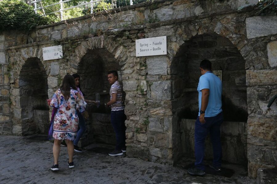 From Istanbul: Ephesus & Şirince Day Trip w/ Wine Tasting - Şirince brings wine and village streets