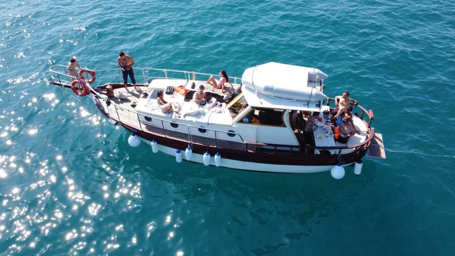 From La Spezia: Cinque Terre Boat Tour with Lunch and Wine - Is $158.60 a fair price?