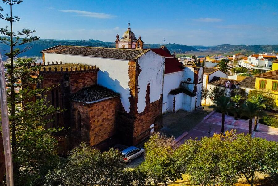 From Lagos: Small-Group 4-Hour Wine Tasting Tour - A local winery and the making of Algarve wine
