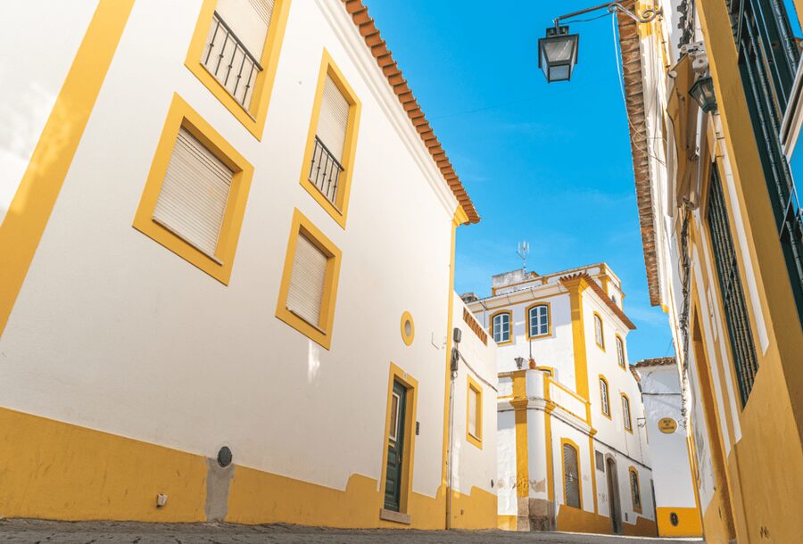 From Lisbon: Évora + Chapel of Bones + Monsaraz + Alentejo Wines - Monsaraz Castle and the Alentejo wine stop
