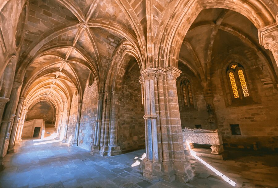 From Lisbon: Évora + Chapel of Bones + Monsaraz + Alentejo Wines - What the small group adds