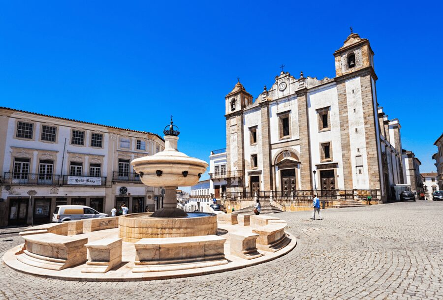 From Lisbon: Évora + Chapel of Bones + Monsaraz + Alentejo Wines - Évora’s Chapel of Bones: small, solemn, unforgettable