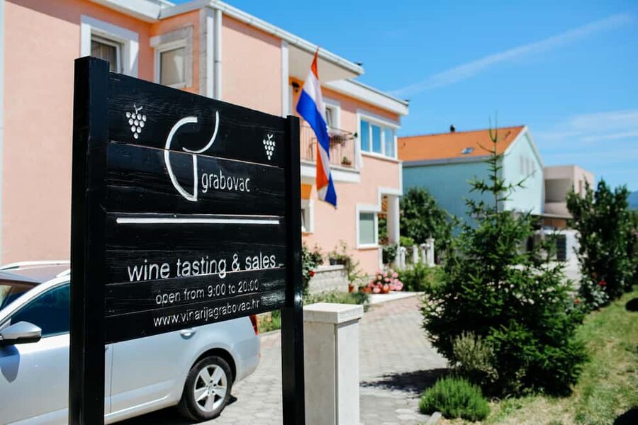 From Makarska Riviera : Wine Tasting Grabovac Tour - Five wines with Dalmatian food