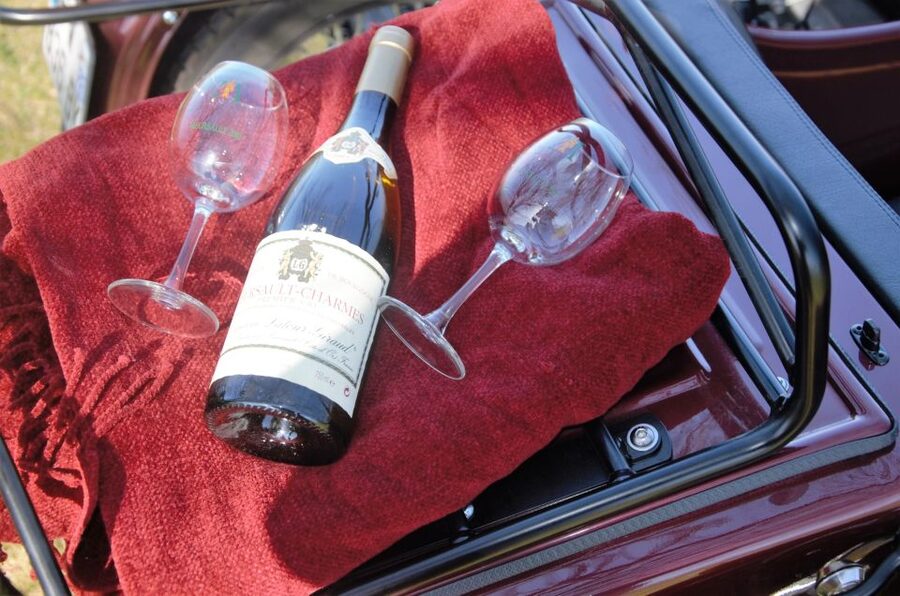 From Meursault: Private Sidecar Tour & Vineyard Wine Tasting - The vineyard tasting with a Burgundy wine