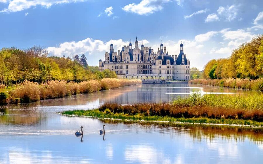 From Paris: Loire Valley Castles Day Trip With Wine Tasting - Chambord: royal ambition in stone