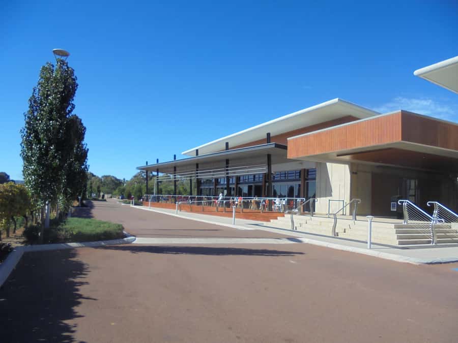 From Perth: Swan Valley Winery & Brewery Day Tour With Lunch - Cheese and chocolate keep the day from feeling like a drinking contest