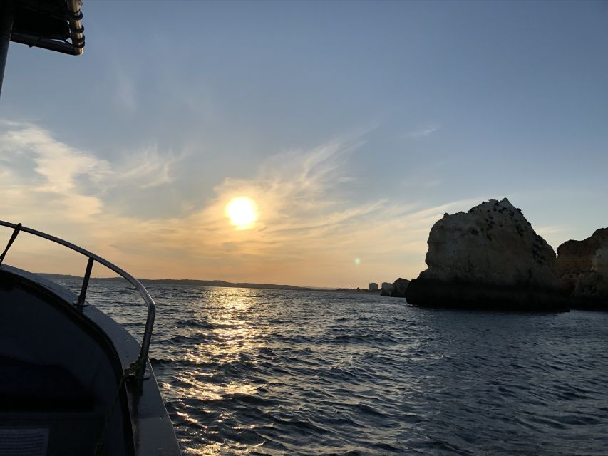 From Portimão: Sunset Boat Trip with Wine - What the Portuguese guide adds
