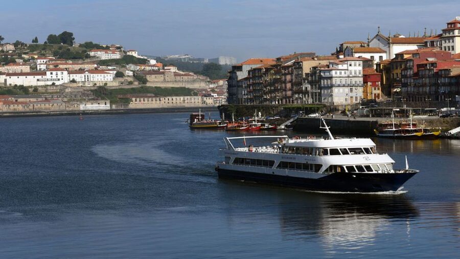 From Porto: Douro River Cruise, Winery Visit & Lunch - Leaving Estiva Quay in Porto