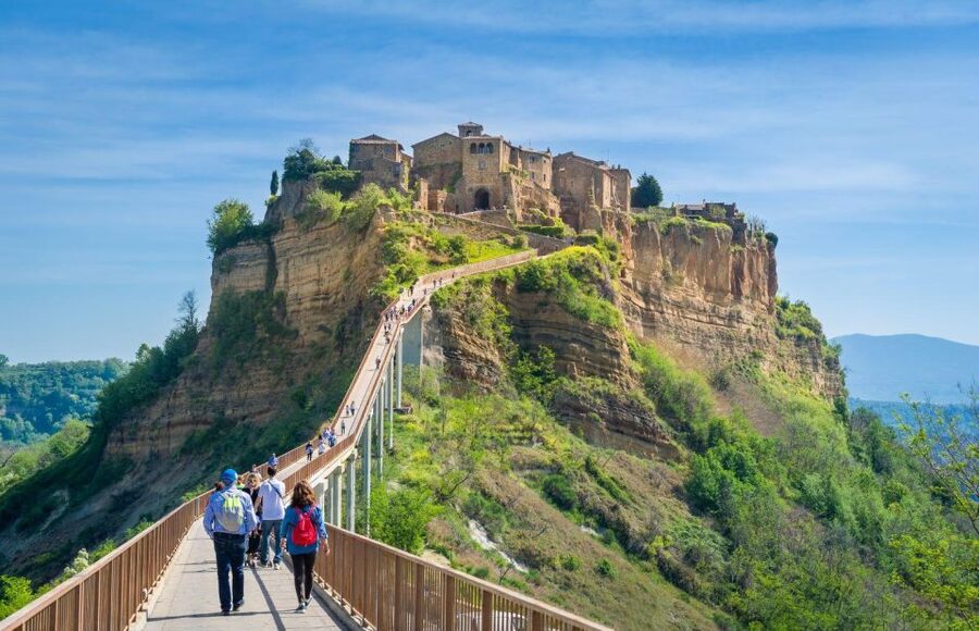 From Rome: Bagnoregio & Orvieto Day Trip with Wines & Lunch - Who should book this day trip?