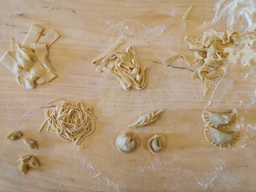 From Rome: Pasta Masterclass & Wine Tour in the Vineyard - From Rome to Frascati in about 20 minutes