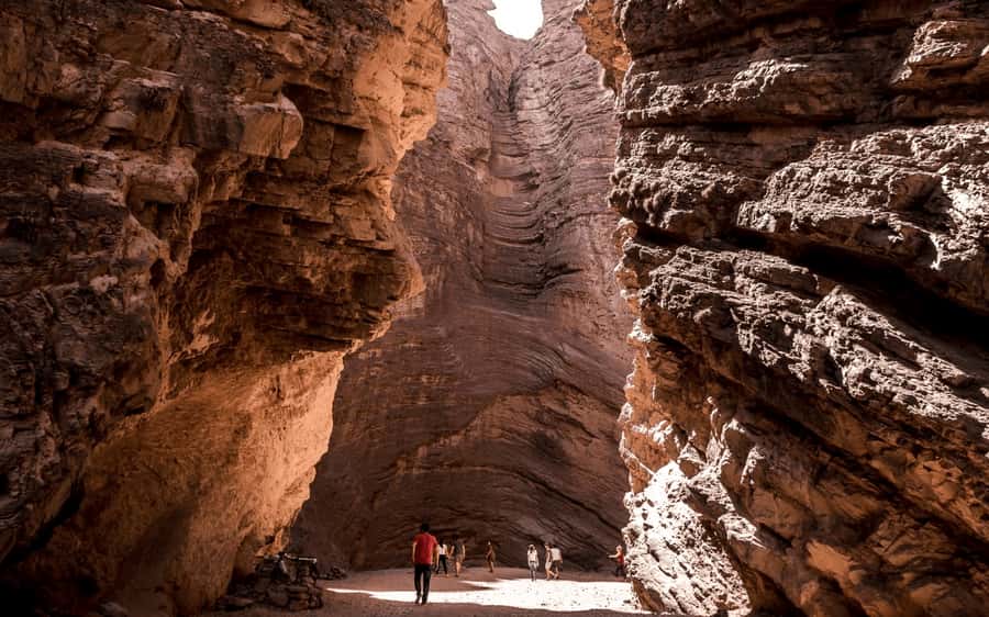 From Salta: Cafayate, land of wines and imposing ravines - Guides, language, and the feel of the day