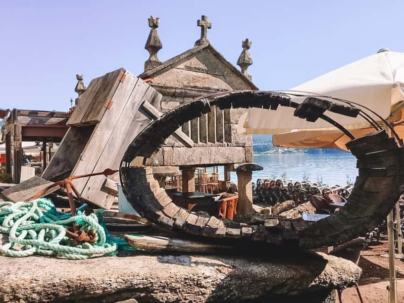 From Santiago: Rías Baixas Tour with boat trip and winery - A Lanzada, where history meets local legend