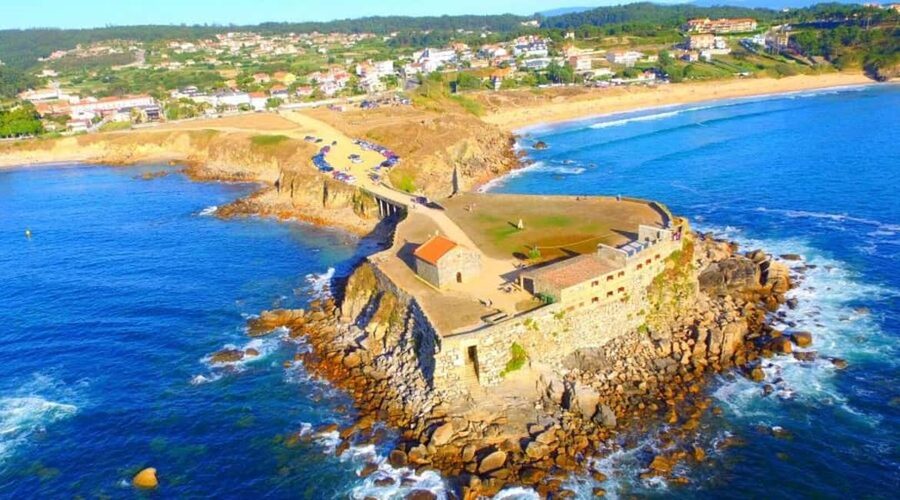 From Santiago: Rías Baixas Tour with boat trip and winery - Who will enjoy this day most