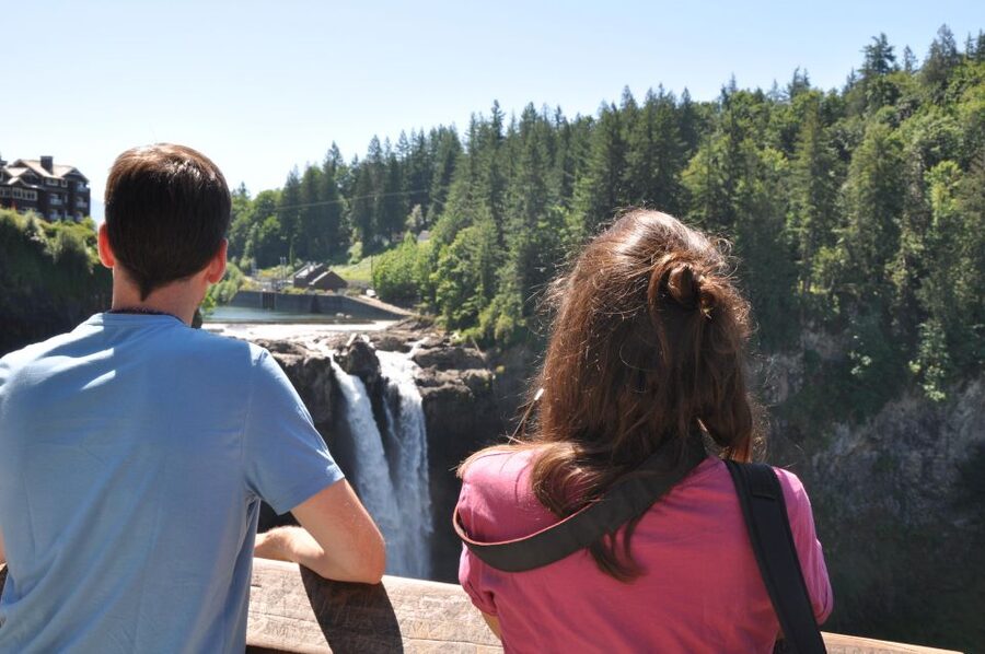 From Seattle: Snoqualmie Falls and Wineries Tour w/ Transfer - Crossing Lake Washington on the floating bridge