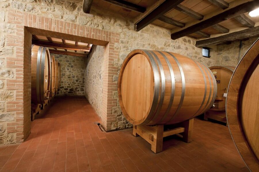 From Siena: Brunello di Montalcino Guided Wine Tour W/ Lunch - Montalcino town and its hilltop fortress