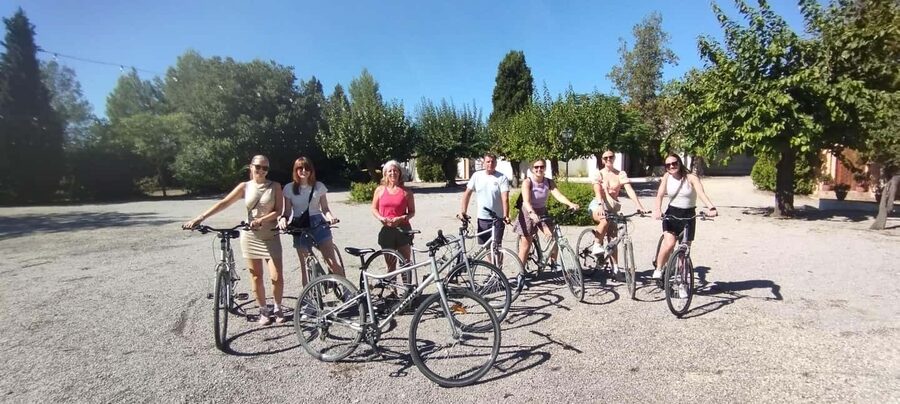 From Sitges: Cycling Tour with Winery visit and Tasting - Cava tasting, local wine, and simple regional snacks