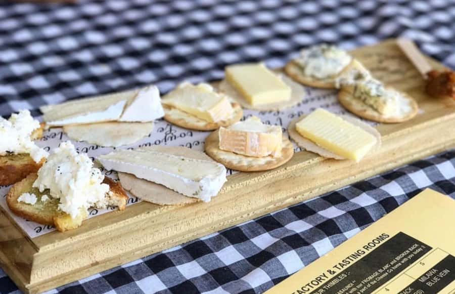 From Sydney: Award-Winning Hunter Valley Wine & Cheese Tour - The early Sydney pickup and road north