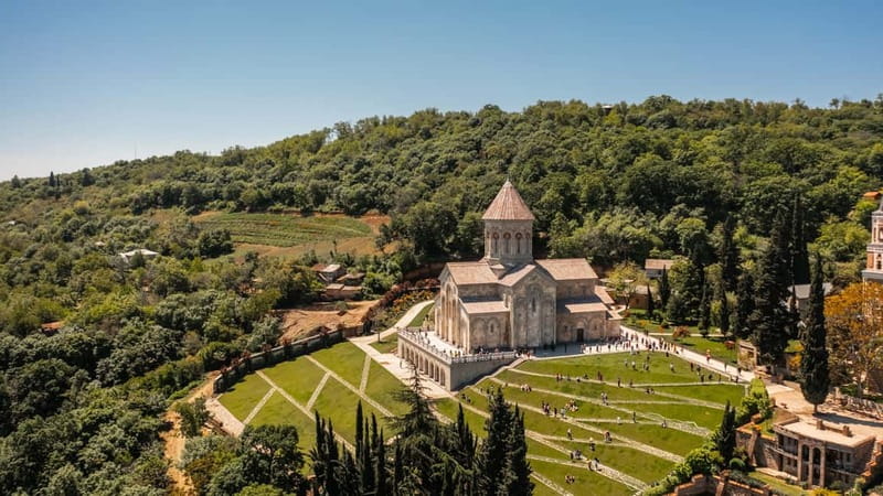 From Tbilisi: Kakheti & Sighnaghi Guided Day Trip with Wine - The day at a glance