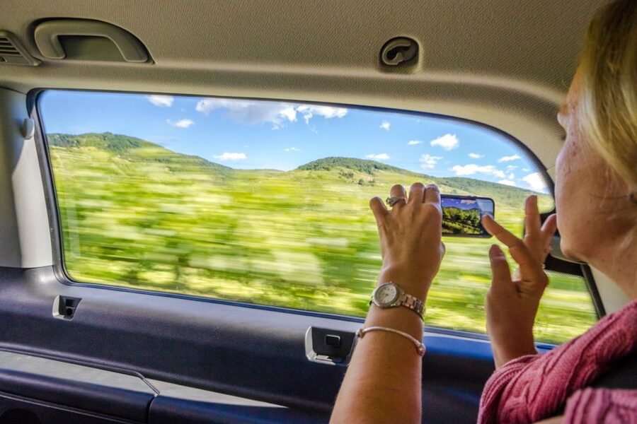 From Vienna: Wachau Valley Day Tour with Wine Tasting - Weißenkirchen and the valley’s changing scenery