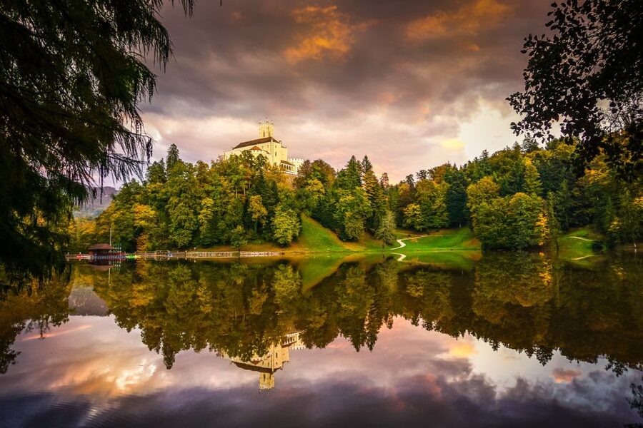 From Zagreb: Fairytale Castle & Wine Tasting & Lunch - The pace, group size, and guide make a difference