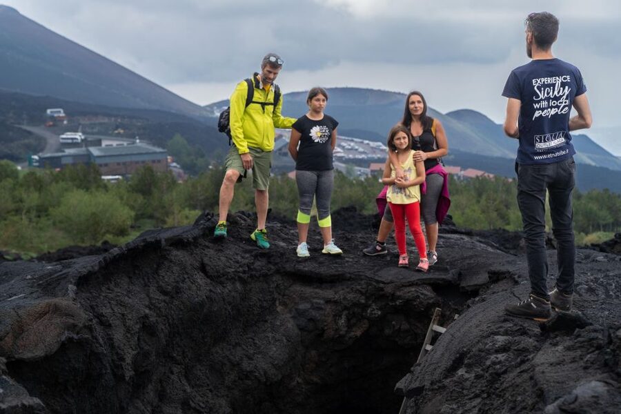 Full-Day Etna and Wine Tour from Catania - Paying extra for the cable car and 4x4 ride