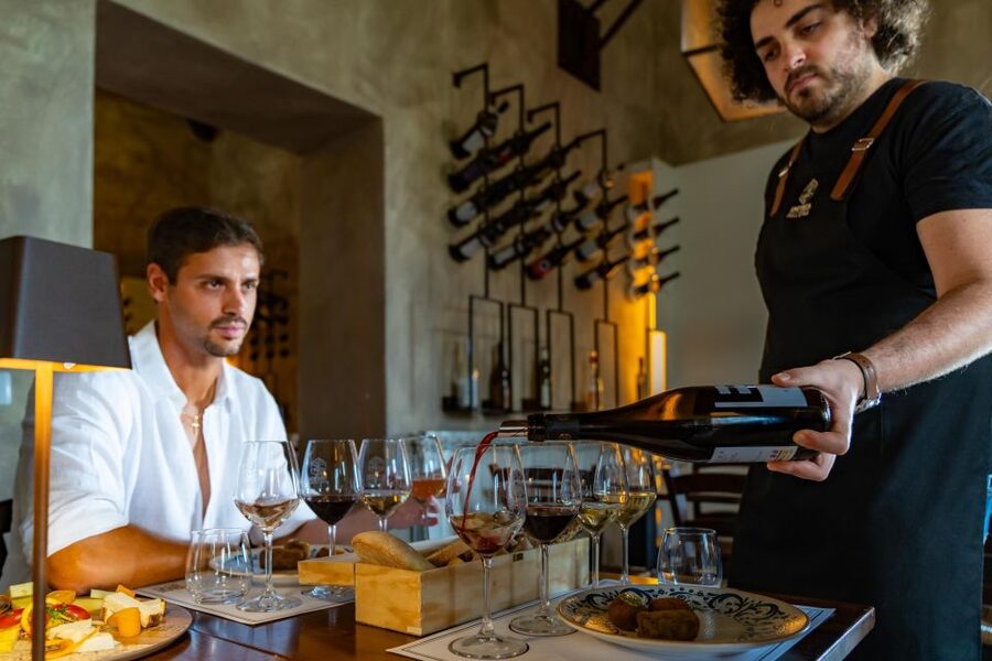 Full-Day Etna and Wine Tour from Catania - The lava cave and volcanic details