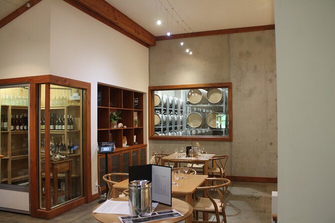 Full-Day Taste the Wines of Marlborough Tour - What makes a small winery stop worthwhile