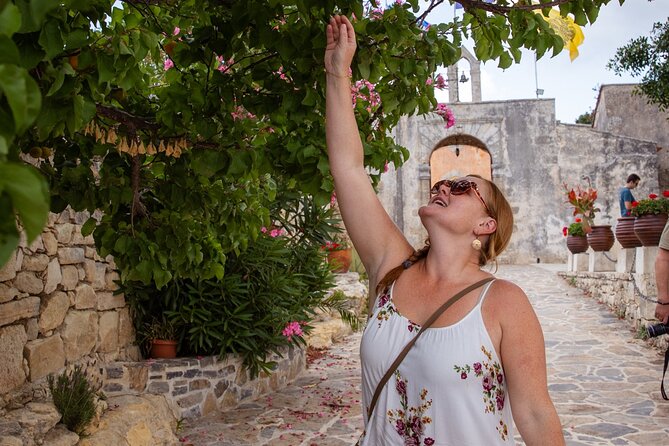 Gastronomy tour and wine tasting in traditional villages - Fres: sheep milk ice cream, carob, graviera, and raki