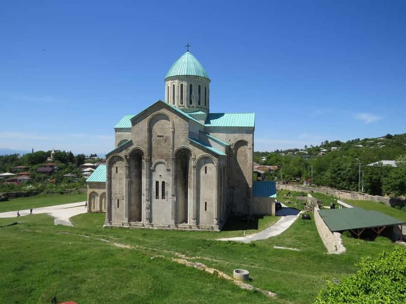 Gelati Momastery, Prometheus Cave, Sanatoriums and winetour - Prometheus Cave and the optional underground boat