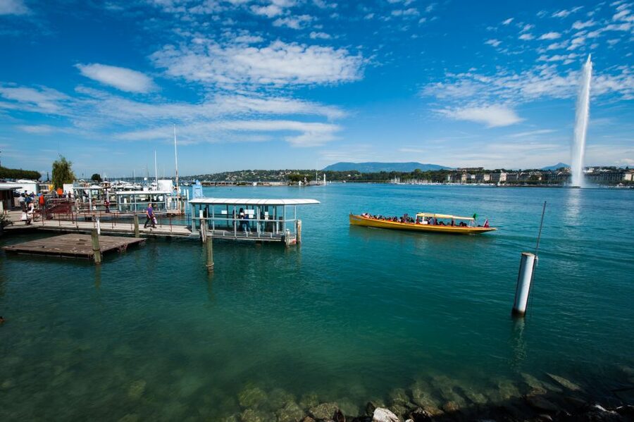 Geneva: Scenic Lake Cruise with Snacks and Wine - Why a one-hour cruise changes your view of Geneva