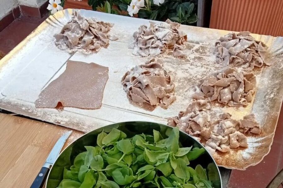 Genova: Homemade Pasta & Pesto Local Chef Class with Wine - What to Know Before You Book