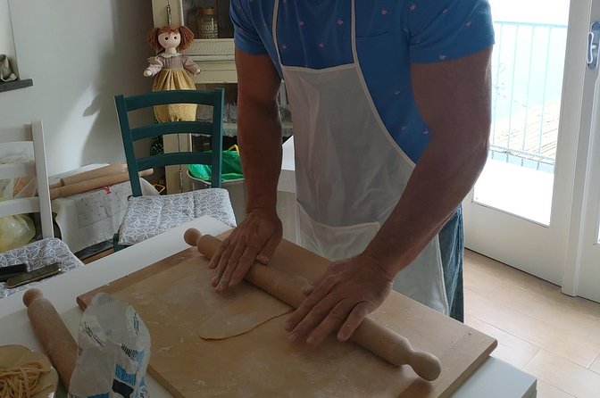 Genuine Home Cooking Class + Wine Tasting - A home kitchen rather than a staged cooking school