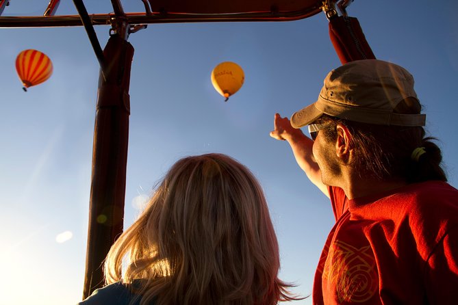 Gold Coast Hot Air Balloon + Winery Breakfast + Return Transfers - The 4am start is part of the bargain