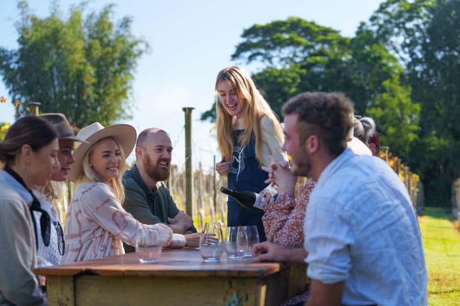 Gold Coast: Tamborine Mountain Wine Tour - Gallery Walk: two hours to choose your own pace
