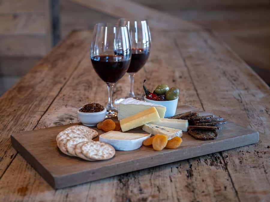 Gourmet Food and Wine Tour with Lunch and Wine Tastings - Central Otago roads and the move toward lunch