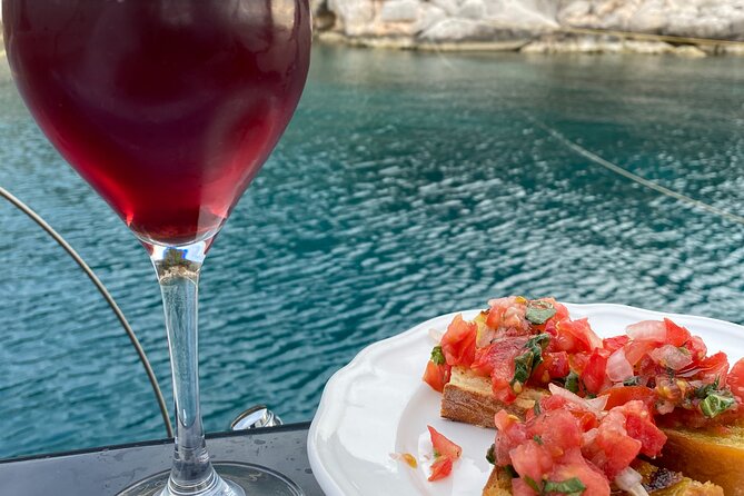 Greek Gastronomy & Wine Pairing Cruise with a Sommelier in Athens - The crew and the social side