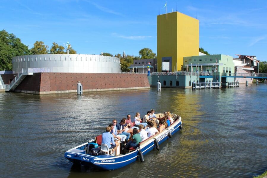 Groningen: Evening Cheese and Wine cruise - Noorderhaven and Groningen’s living boats