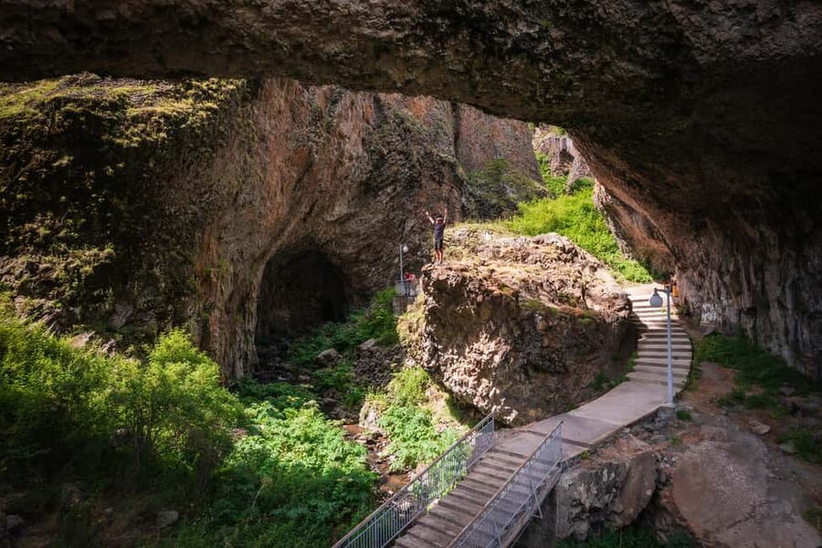 Group tour: Khor Virap, Noravank, Jermuk, Areni wine tasting - Jermuk Waterfall and the Arch of Dreams