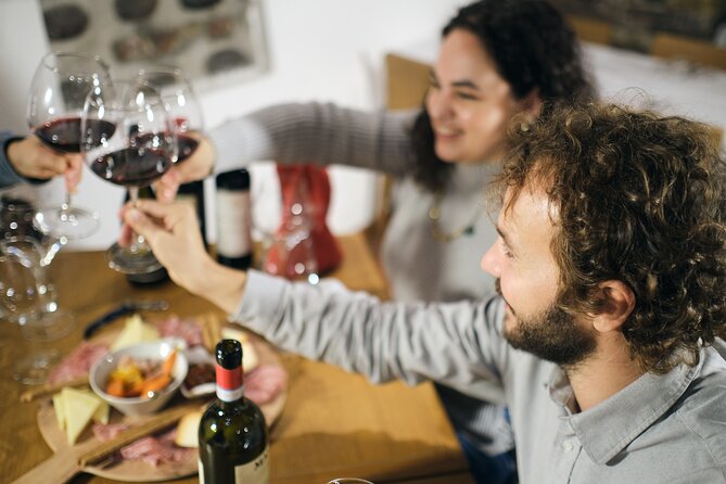 Guided Food Tour with Wine Tasting in Verona - Roman Verona in short, useful stops