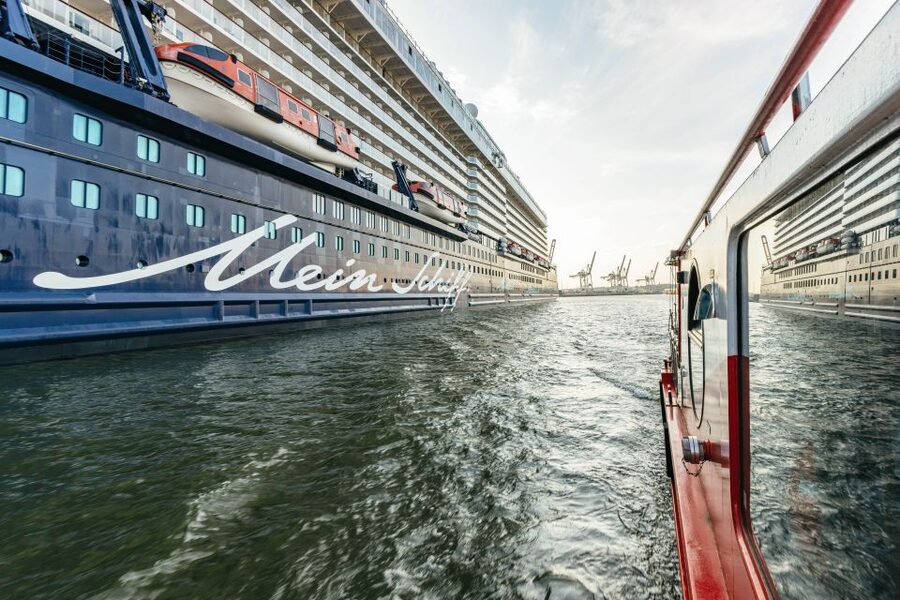 Hamburg: Harbor Cruise with Wine and Cheese - FAQ